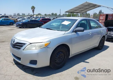 2011 Toyota Camry Le z USA, uszkodzony, nr VIN 4T1BF3EK0BU762237